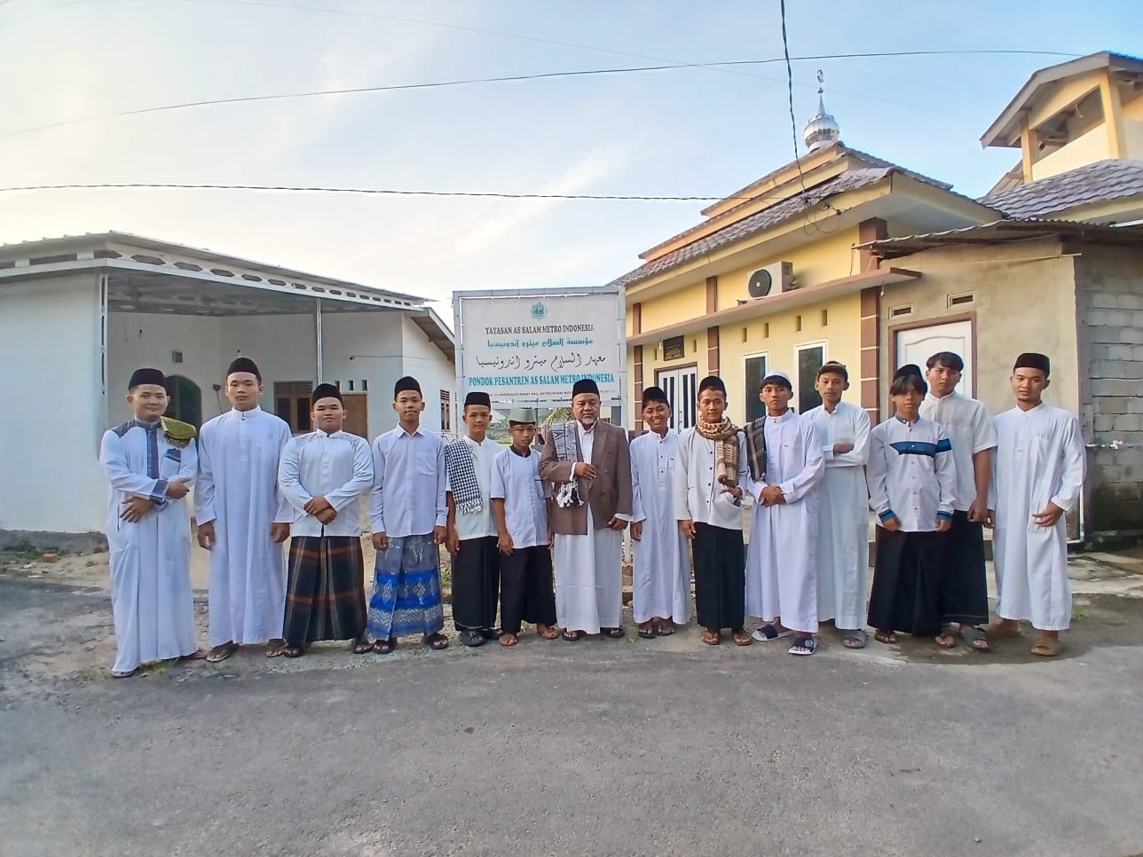 Santri Putra Pondok Pesantren As Salam Metro